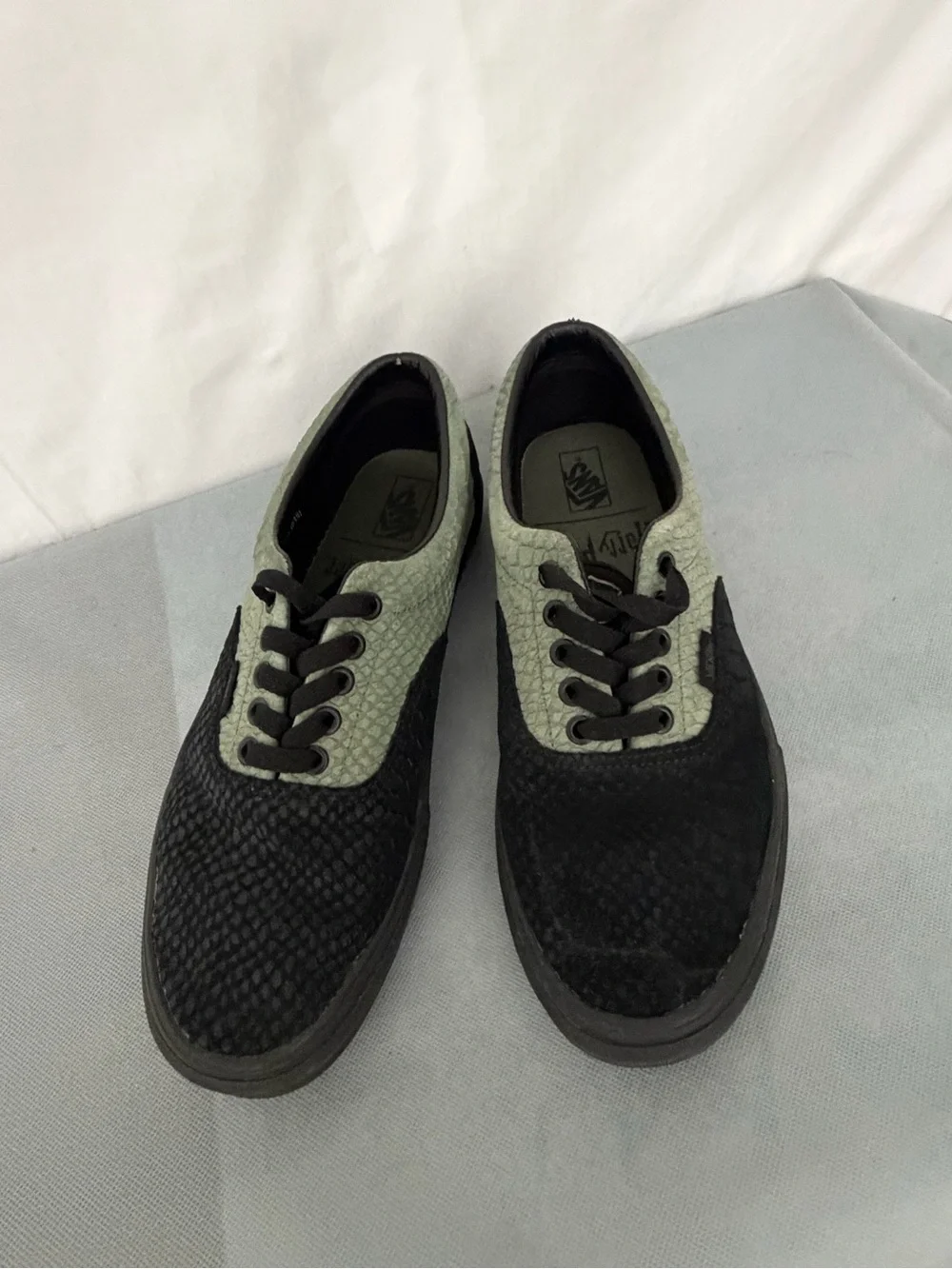 Vans x Harry Potter Slytherin Era  Unisex Men’s 9.5 Women’s 11 (B245)